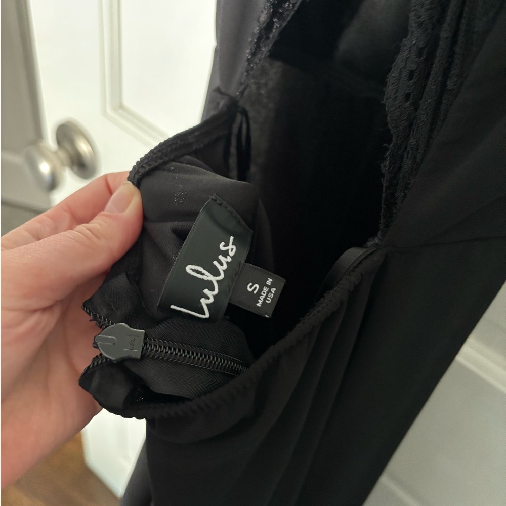 Lulus black gown